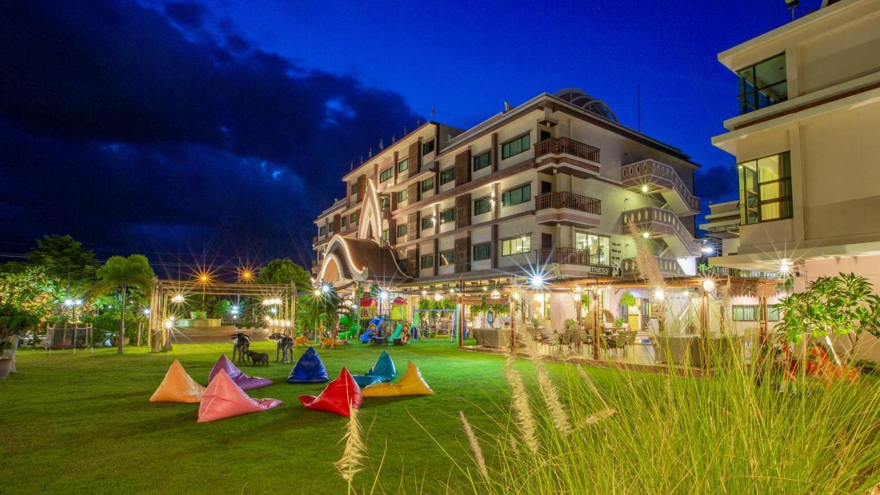 Phanomrungpuri Hotel Buriram Nang Rong Екстер'єр фото
