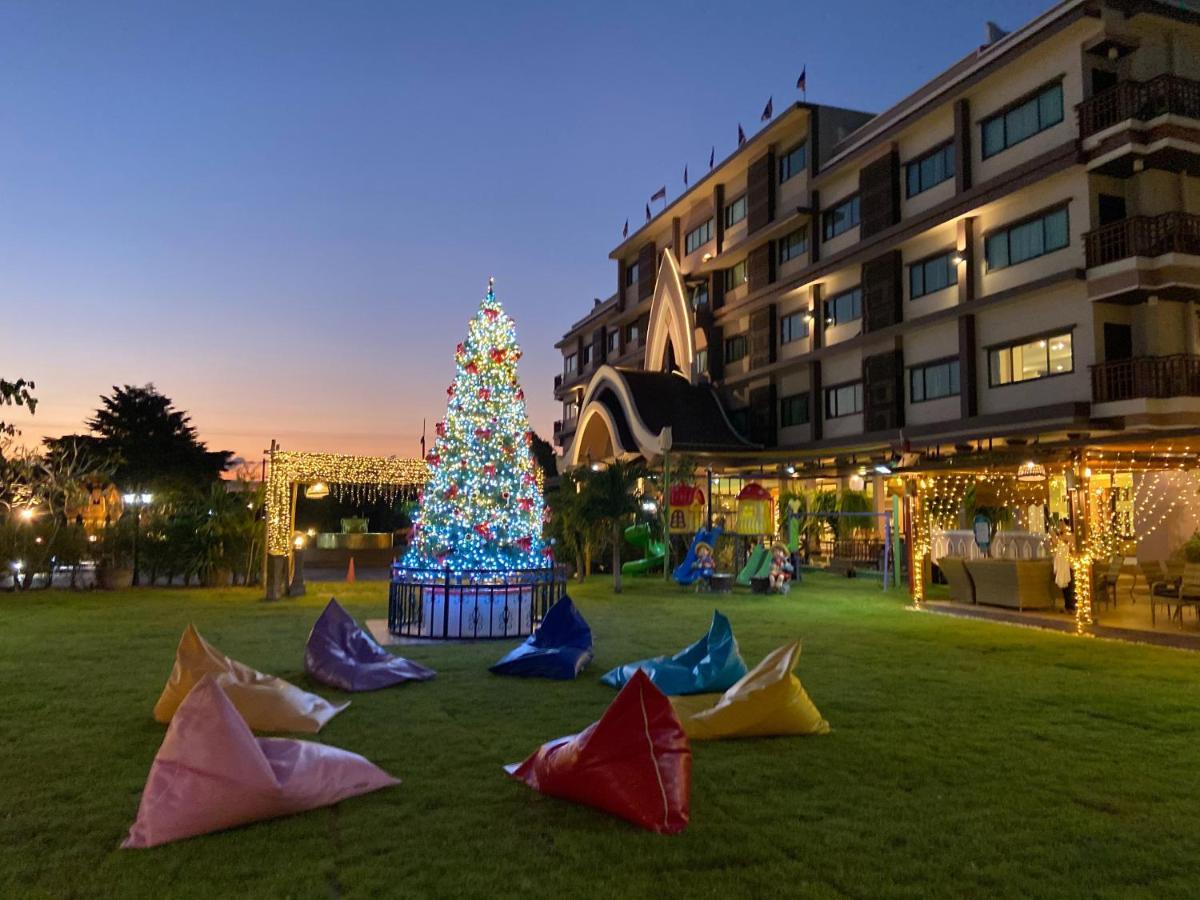 Phanomrungpuri Hotel Buriram Nang Rong Екстер'єр фото