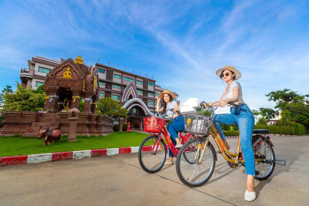 Phanomrungpuri Hotel Buriram Nang Rong Екстер'єр фото