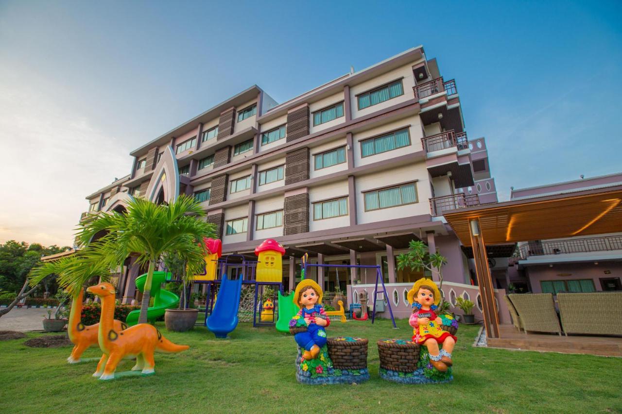 Phanomrungpuri Hotel Buriram Nang Rong Екстер'єр фото
