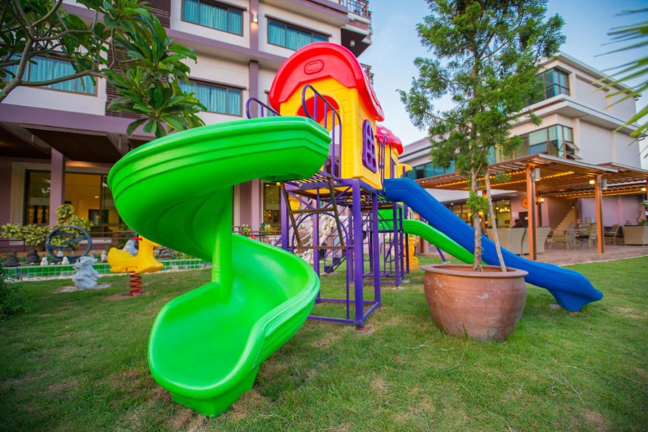 Phanomrungpuri Hotel Buriram Nang Rong Екстер'єр фото