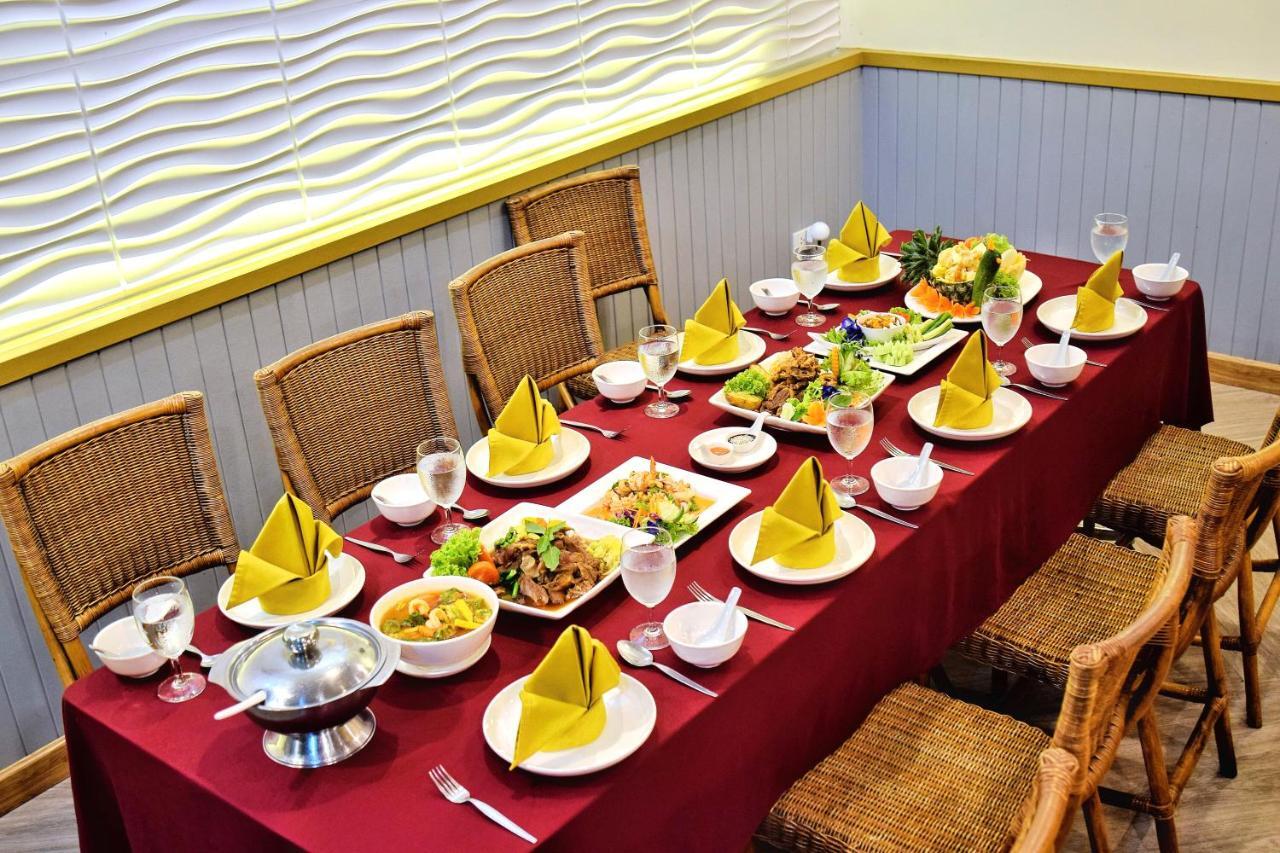 Phanomrungpuri Hotel Buriram Nang Rong Екстер'єр фото